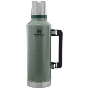 Stanley Classic Legendary Vacuum Insulated Bottle | 2.5 QT Vert | 918740RFT