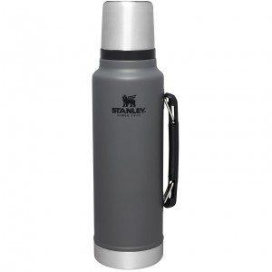 Stanley Classic Legendary Vacuum Insulated Bottle | 1.5 QT Charcoal | 473986AEH