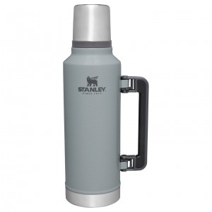 Stanley Classic Legendary Vacuum Insulated Bottle | 2 QT Argent | 814950AHD