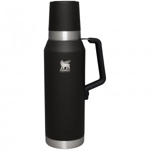 Stanley Forge Thermal Bottle | 1.4 QT Noir | 054813MUN